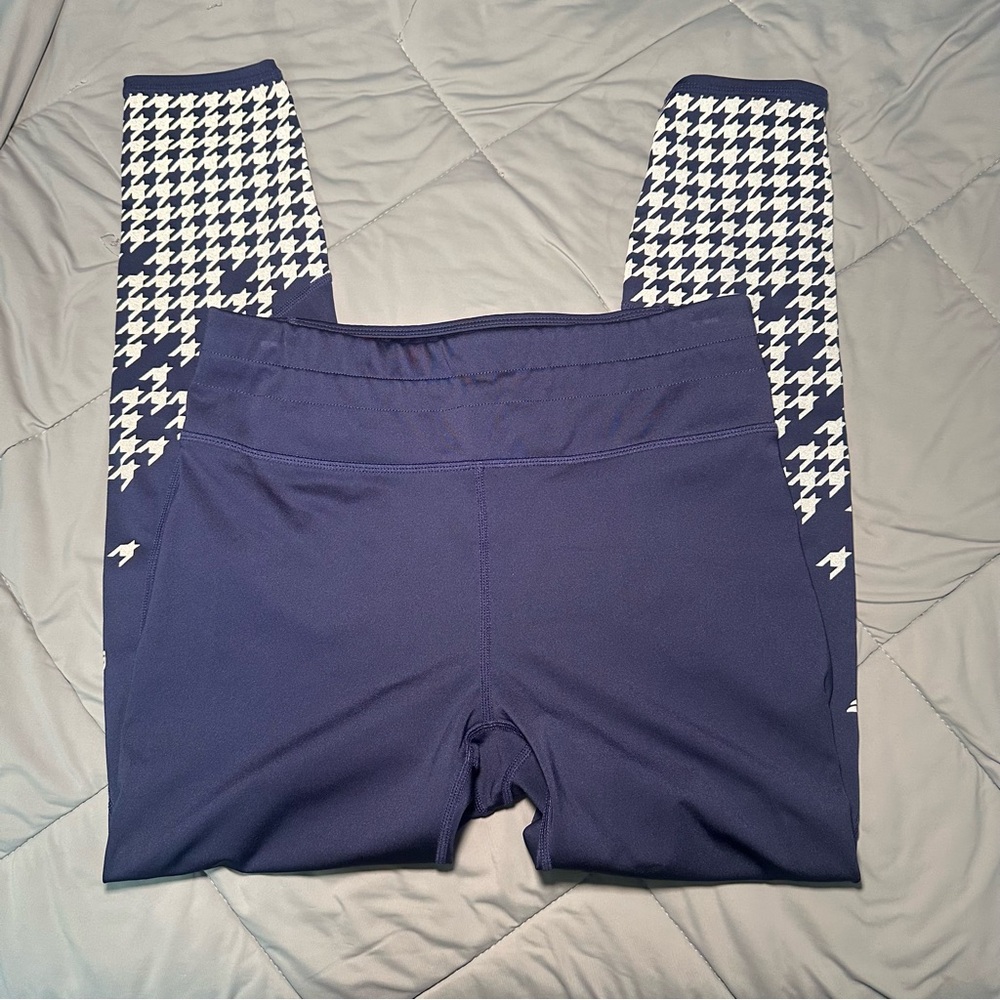 Fabletics Mid-Rise Ultracool Reflective 7/8 - Picture 3 of 10